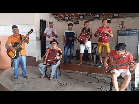 Um bom forró pé de Serra da terceira idade em terra nova Pernambuco acompanhe e veja 