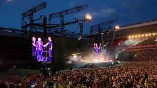 Download lagu Gerry Marsden singing You’ll Never Walk Alone with Take That at Anfield mp3