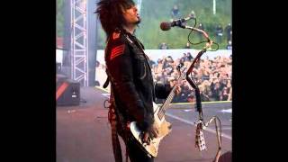 &quot;Courtesy Call&quot; Sixx A.M