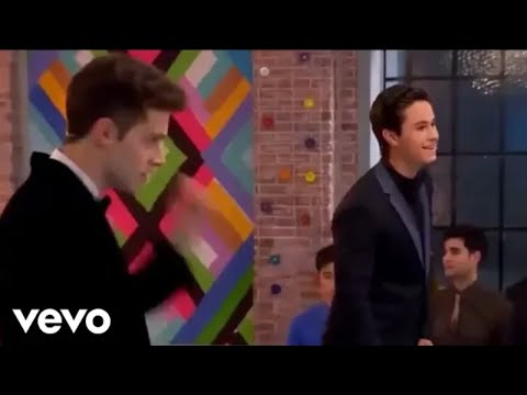 Ruggero Pasquarelli, Michael Ronda - Nadie Como Tú (From "Soy Luna"/Roller Jam Gala)