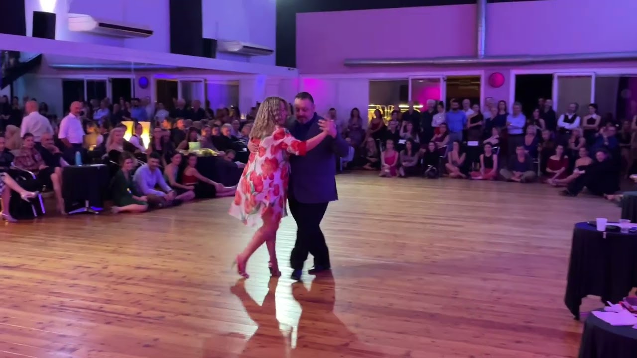 Yanina Erramouspe and Leo Ortiz - Milonga del 83