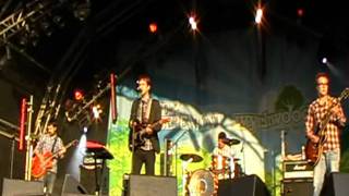 The Bluetones -  Keep The Homefires Burning -  Wychwood Festival 2011