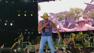 Kenny Chesney SUMMERTIME Gillette August 25 2017 Sandbar