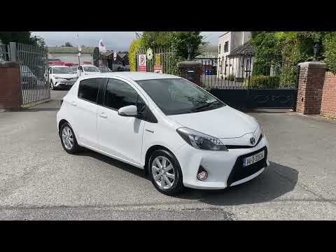 2014 141 Toyota Yaris Icon 1.5 Petrol Hybrid Auto - Image 2