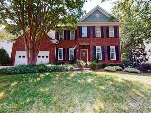 Realty ONE Group Select - 16908 Hampton Crossing Drive