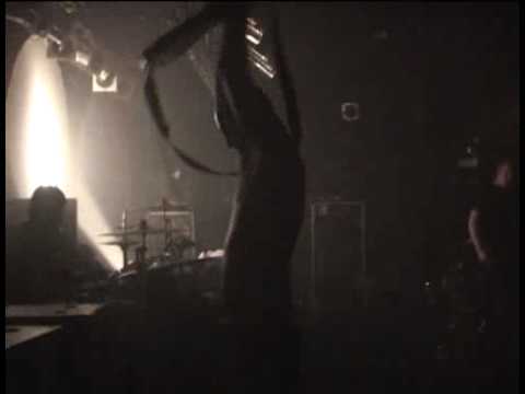 Queens Of The Stone Age - This Lullaby