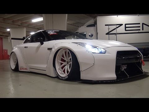 Liberty Walk Nissan GT-R WideBody w/ Akrapovic Exhaust! Start & Accelerations!