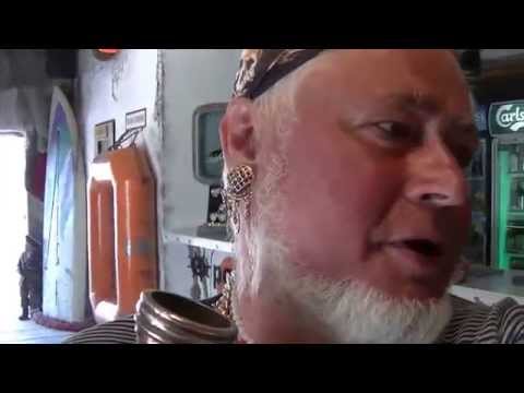 MARIHUANA W ŁEBA PORT SIEDZI W  ORGINALNEJ TOALECIE - BIKE WEEK 2015