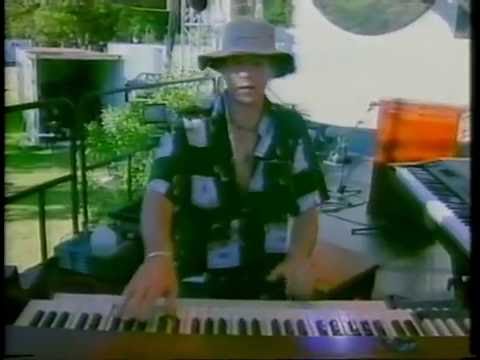 Jimmy Little & Karma County : The Way I Made You Feel (live 2001)