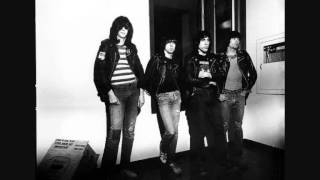 Ramones - You Sound Like You&#39;re Sick (demo)