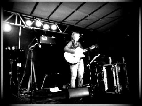 Nienke Ik Hef Mijn Ogen