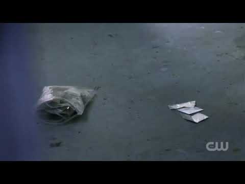 Black Lightning 1x01 Jefferson talks to Lala