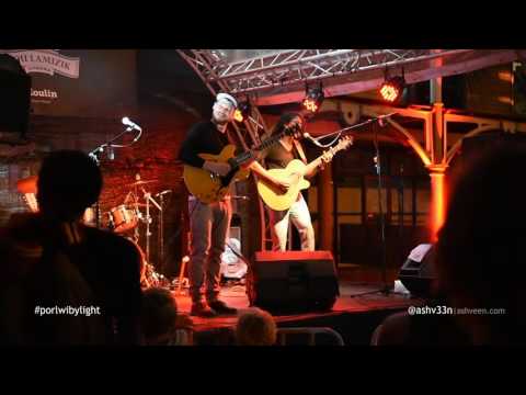 Porlwi by Light 2016 - Street Music at Astrolab
