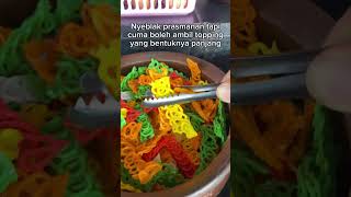 Download lagu Challenge seblak prasmanan topping bentuk serba panjang #seblak #makanan #jajanan #seblakpedas mp3
