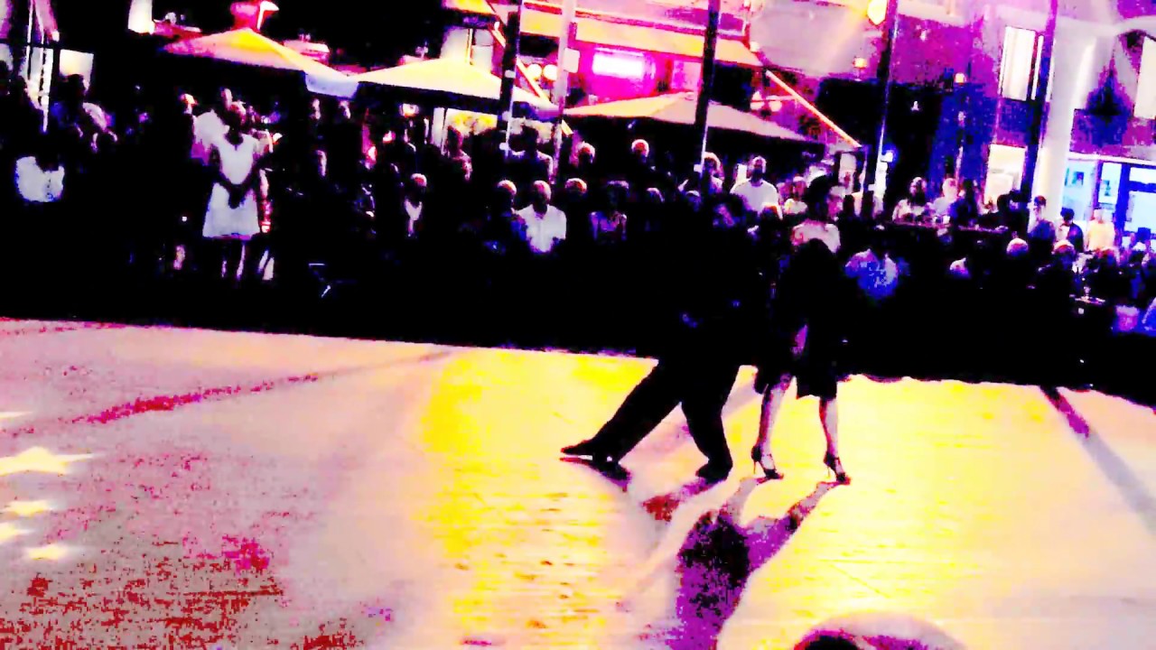 demo 4 op zaterdag 17 juni 2017 van Cécile Rouanne et Remi Esterle op 18 open air Hasselt