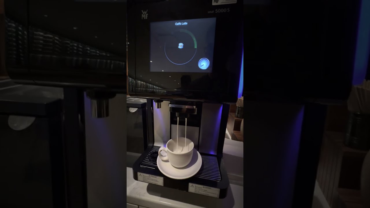 Star Alliance Business Class Lounge thumbnail