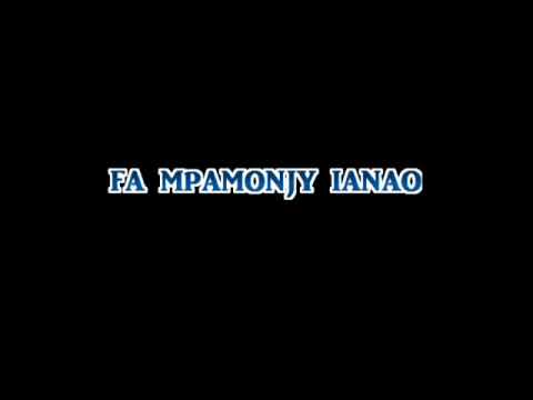 SAROBIDY KELY  - TSY NANENENAKO (KARAOKE)