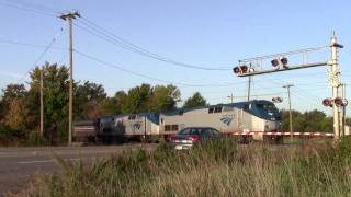 preview picture of video 'Amtrak Northbound Crescent at Godwin Drive'