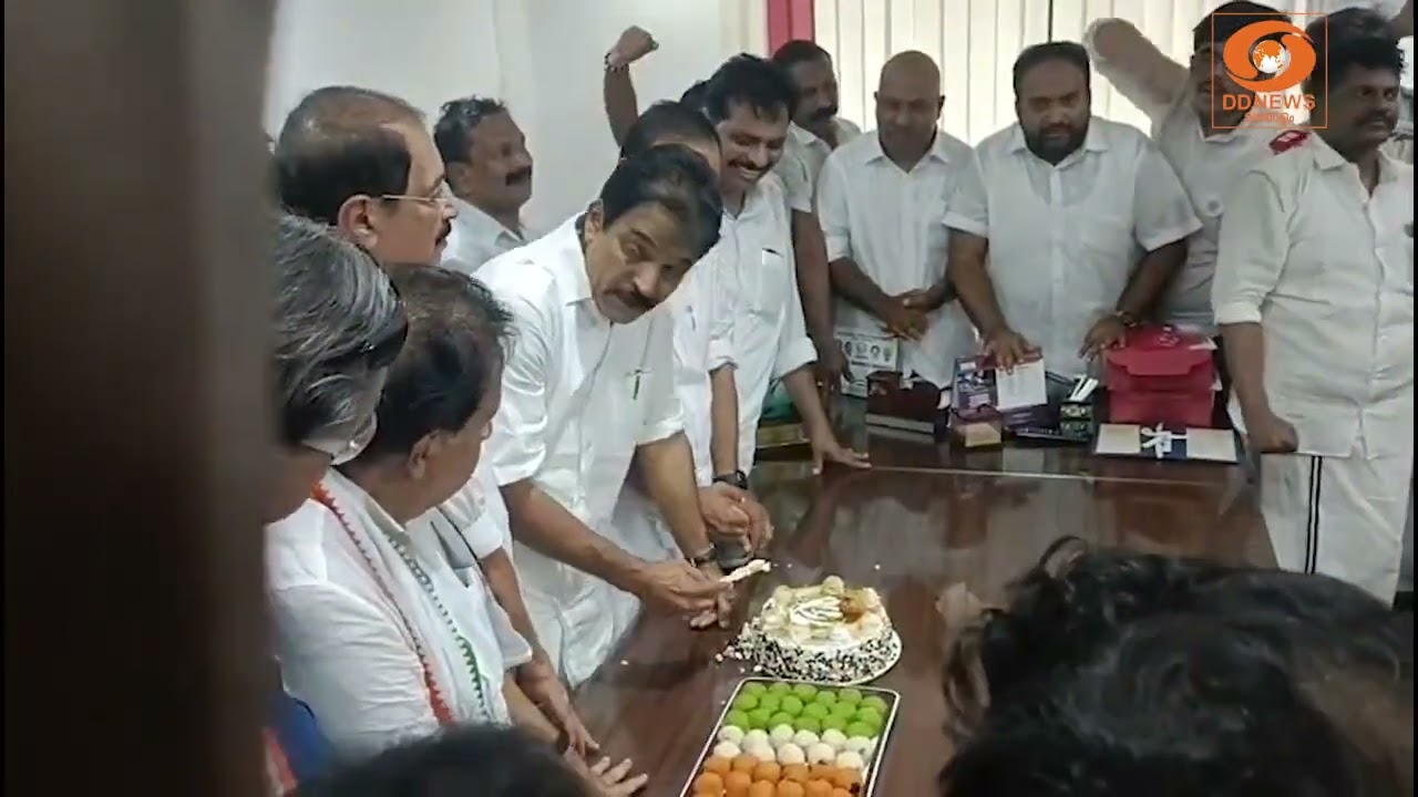 തിരുവനന്തപുരത്ത് KPCC ആസ്ഥാനത്ത് വിജയാഹ്ളാദം | KeralaAssemblyElect