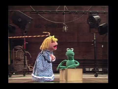 The Muppet Show - 208: Steve Martin - “Old Man River” (1977)
