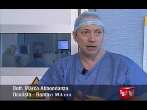 Quadri di lentiggini della gente I pigmentary notano su una spalla che questo