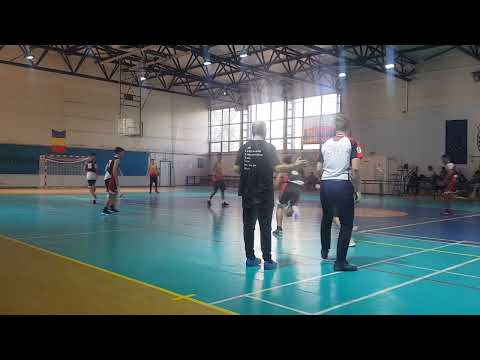 Amicii - Dinamo CSS 6 2 48-65