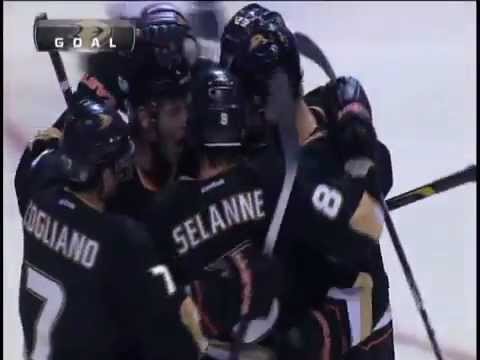 Teemu Selanne goal vs. Detroit for his 1,400th Career NHL Point