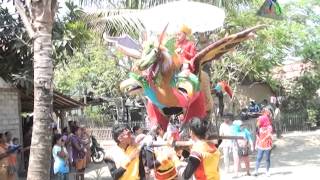 preview picture of video 'Mlenos Singa Dangdut Ronald Nada (25-9-2014)'