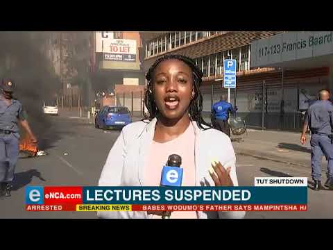 TUT students protest outside Higher Education building