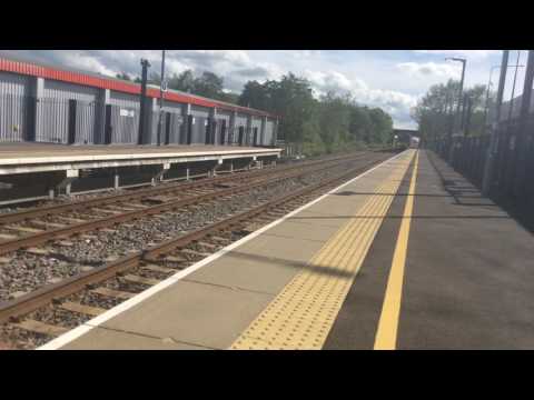 Class 168/0 and 168/3 at Bicester village