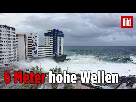 Monsterwelle auf Teneriffa reißt Balkon ab