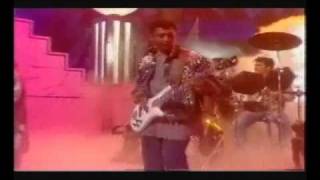 Culture Club Boy George &#39;Move Away&#39; Late Late Breakfast Show Performance 1986