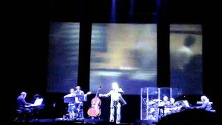 Joan Manuel Serrat - &quot;La bella y el metro&quot; Festival Cultural Zacatecas 2011 3/15