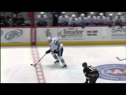 Henrik Sedin's High Saucer Pass