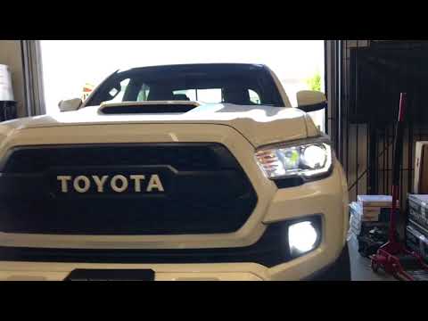 2017 Tacoma 4x4 Offroad on Fox 2.0 IFP & Fuel Ripper Wheels