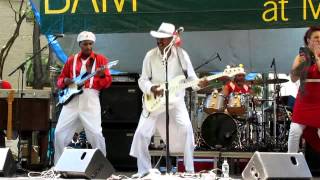 Larry Graham, We&#39;ve Been Waiting/Ain&#39;t No Fun To Me/It&#39;s Alright, Brooklyn, NY 6-7-12