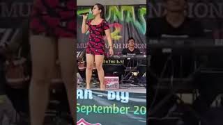 Download lagu buih jadi permani di goyang bersama artis nya bu dokter aura paramitha #goyangsampaibawah mp3 Download lagu buih jadi permani di goyang bersama artis nya bu dokter aura paramitha #goyangsampaibawah mp3