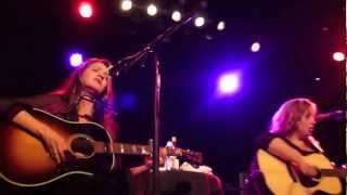 Hold On, Matraca Berg, Gretchen Peters, Suzy Bogguss