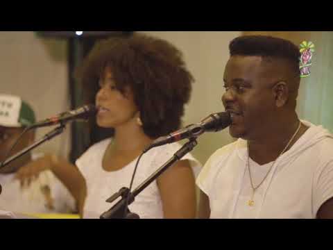 O sino da Igrejinha / Dói Dói Dói / Deu meia noite