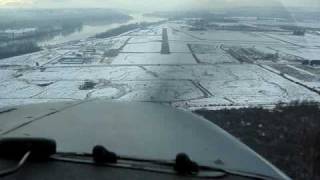 preview picture of video 'Landing Winter at Pitt Meadows Canada Rwy 26L Cockpit View'