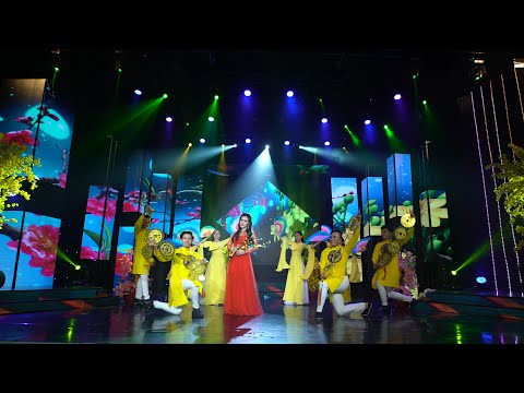 Xuân vẹn nghĩa tình - Lee Phạm