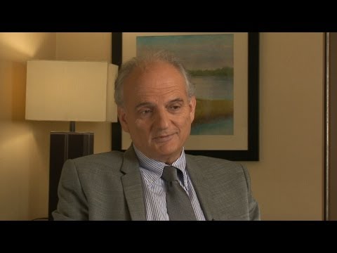 David Chase on network notes and creating "Tony Soprano" - EMMYTVLEGENDS.ORG