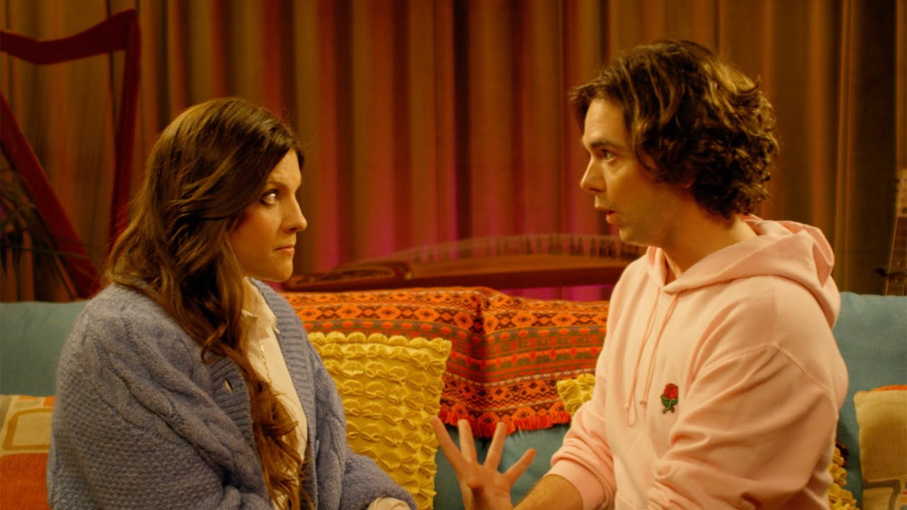 Miniature de la vidéo 'REGRESO AL ARMARIO' / Trailer du film Back To The Closet