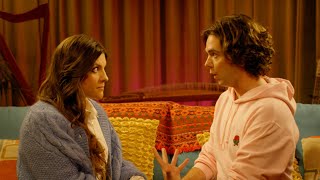 'REGRESO AL ARMARIO' / Trailer