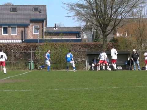 RKHVV 4 - Driel RKSV 3 (21-04-2013)