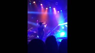 Hoodie Allen - Won&#39;t Mind (Live) feat. MAX
