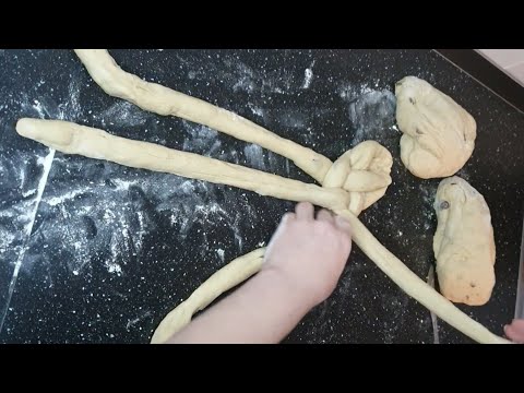 How to braid Finnish pulla bread with 4? It's easier than you think!