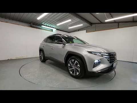 Hyundai Tucson 2WD Executive Plus w 2 Tone Roof F - Image 2