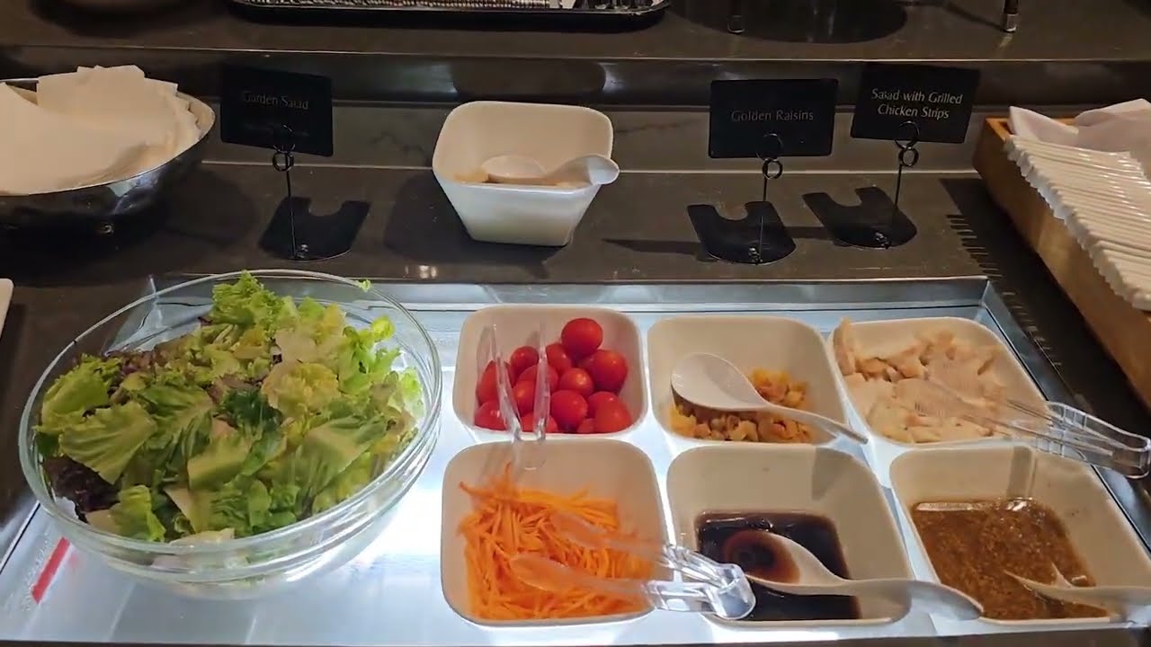 Singapore Airlines KrisFlyer Gold Lounge