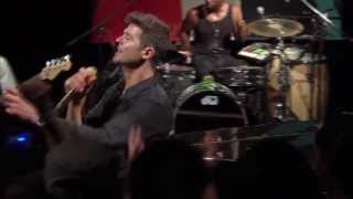 Robin Thicke - &quot;Wanna Love You Girl&quot; live from Interscope Introducing